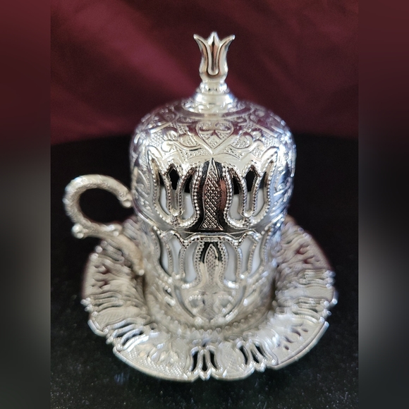 Turkish Coffee Cup with Inner Porcelain, Metal Holder, Saucer and Lid, 4 Pieces - Picture 1 of 12